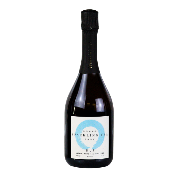 Copenhagen Sparkling Tea BLÅ (blue) alcohol free sparkling tea in a 75cl bottle